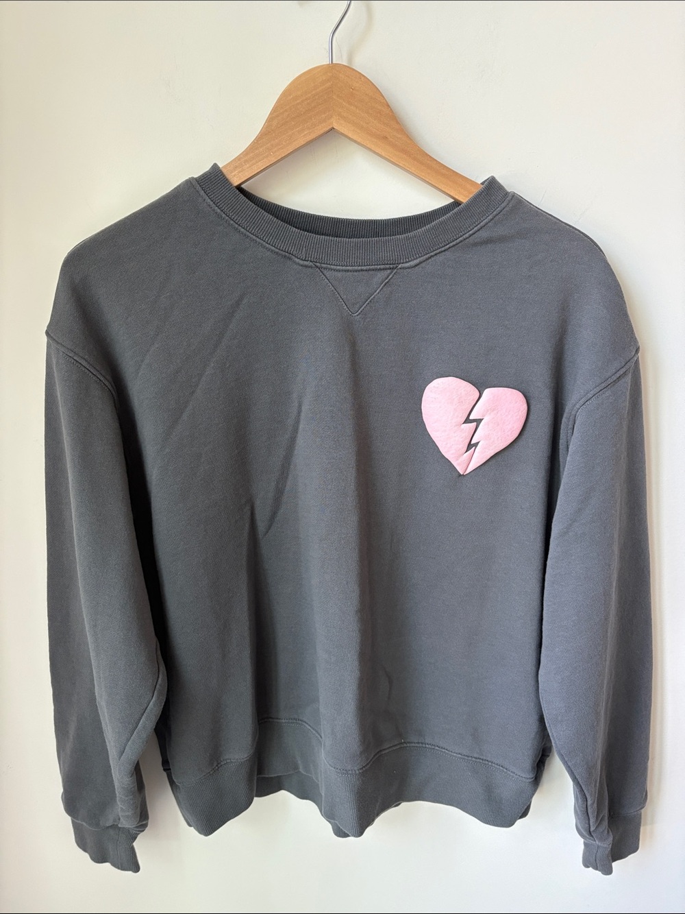 Wildfox Broken Heart I Wish It Was Saturday Sweatshirt in Grey Pink Size M